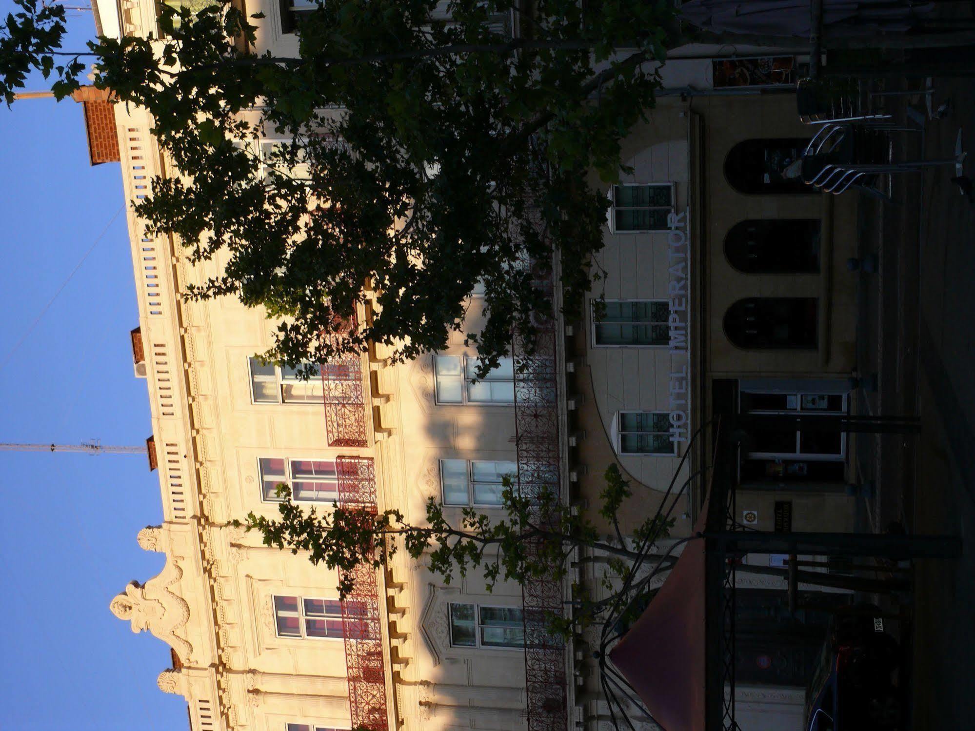 Hôtel IMPERATOR Béziers Esterno foto